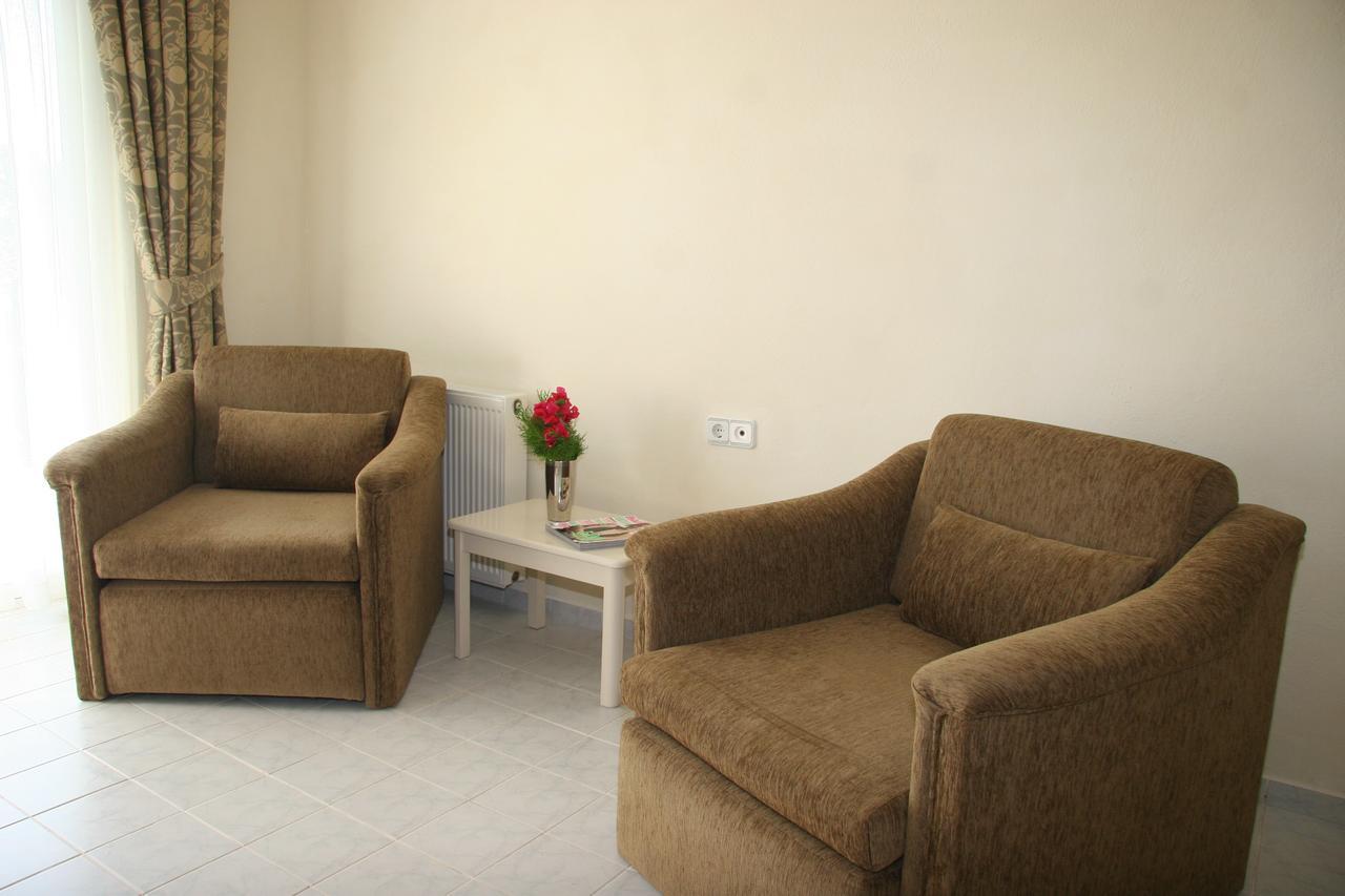 Life Apart Marmaris Exterior photo